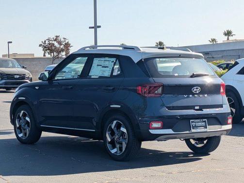 2025 Hyundai VENUE Limited