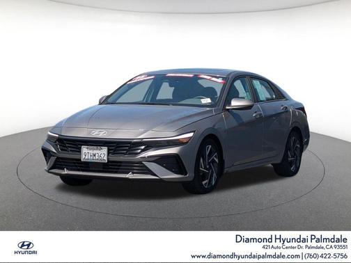 Fluid Metal 2025 Hyundai ELANTRA SEL
