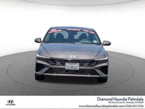 Fluid Metal 2025 Hyundai ELANTRA SEL