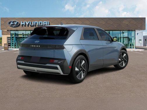 2025 Hyundai IONIQ 5 SE