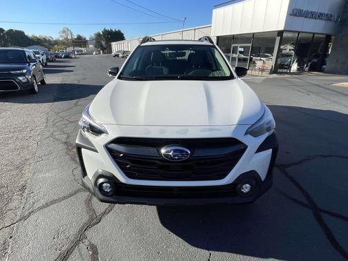 2025 Subaru Outback Premium AWD