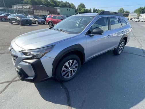 Ice Silver Metallic 2025 Subaru Outback AWD