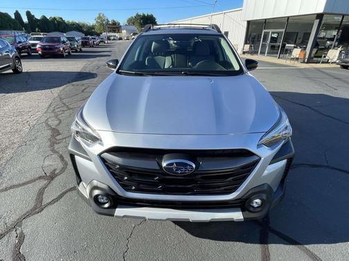 Ice Silver Metallic 2024 Subaru Outback Limited AWD