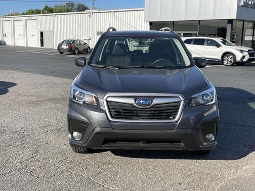 2020 Subaru Forester Premium CVT
