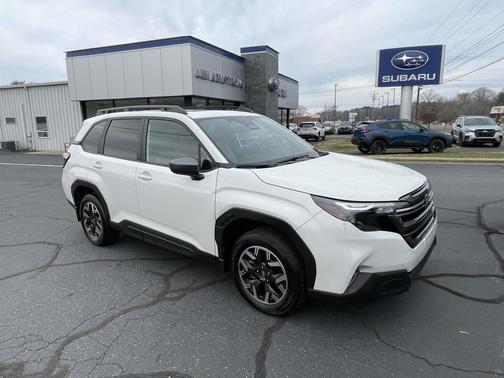 2025 Subaru Forester Premium AWD