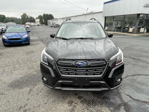 2024 Subaru Forester Premium AWD