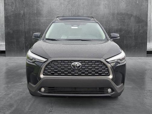 2025 Toyota Corolla Cross XLE