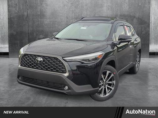 2025 Toyota Corolla Cross XLE