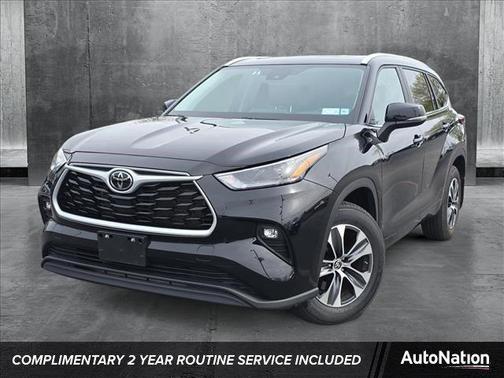 2024 Toyota Highlander XLE