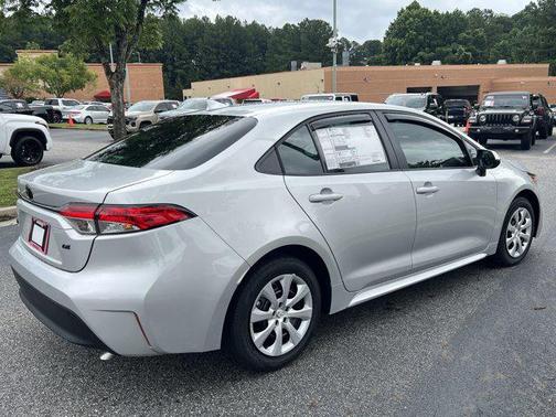 2025 Toyota Corolla LE
