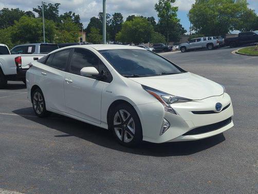 2016 Toyota Prius Three Touring