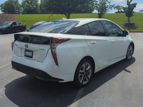 2016 Toyota Prius Three Touring