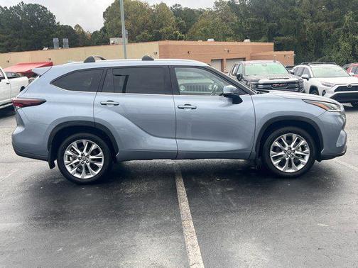 2024 Toyota Highlander Hybrid Limited
