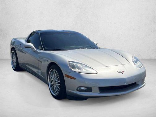 Machine Silver Metallic 2005 Chevrolet Corvette Base