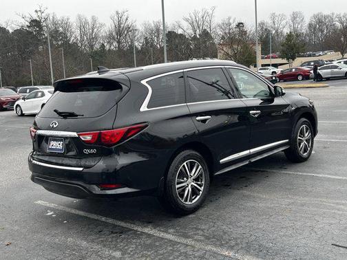 2017 INFINITI QX60 Base