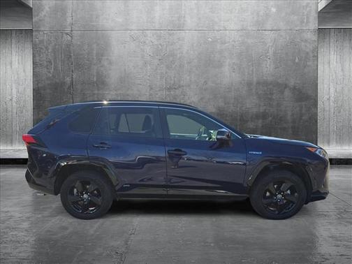 2020 Toyota RAV4 Hybrid SE