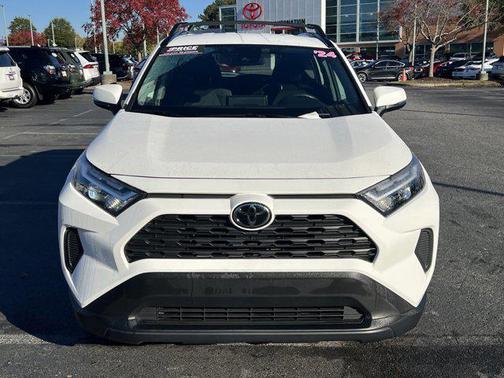 2024 Toyota RAV4 XLE