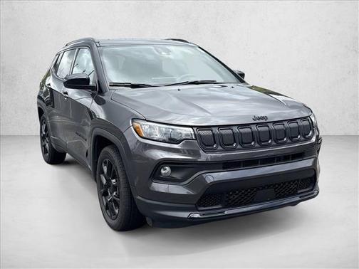 Granite Crystal Metallic Clearcoat 2022 Jeep Compass Latitude