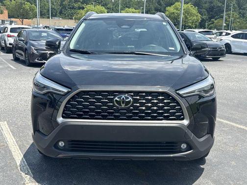 2024 Toyota Corolla Cross XLE