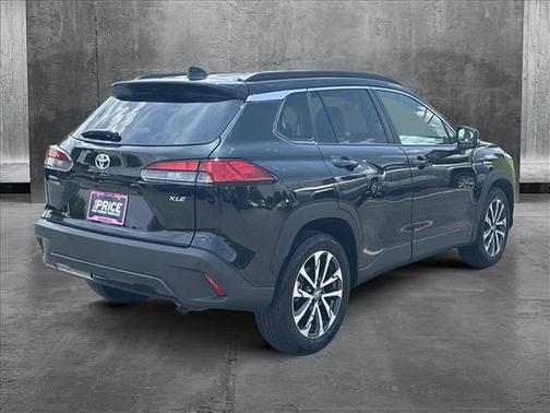 2024 Toyota Corolla Cross XLE