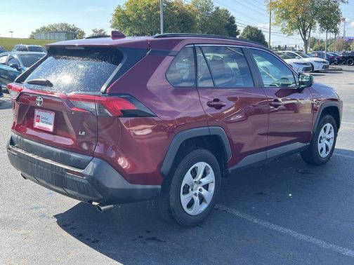 2020 Toyota RAV4 LE