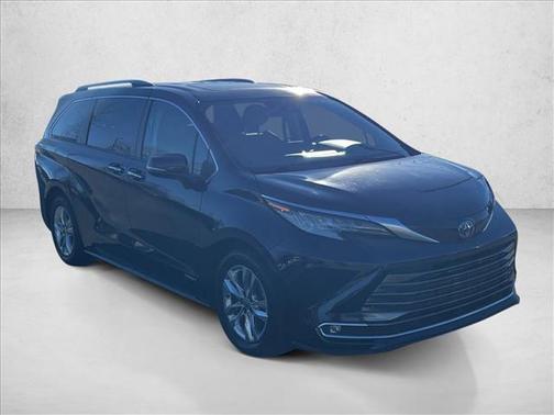 2021 Toyota Sienna Limited 7-Passenger
