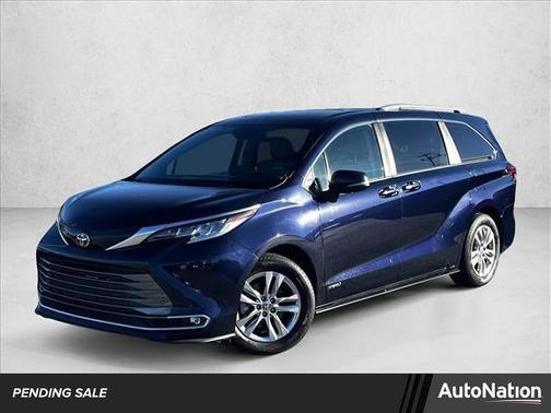 2021 Toyota Sienna Limited 7-Passenger