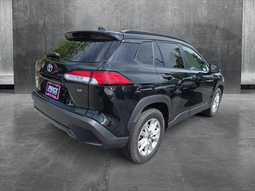 2024 Toyota Corolla Cross LE