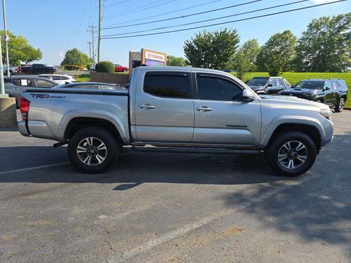 2017 Toyota Tacoma TRD Sport
