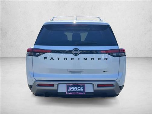 2022 Nissan Pathfinder SL 2WD