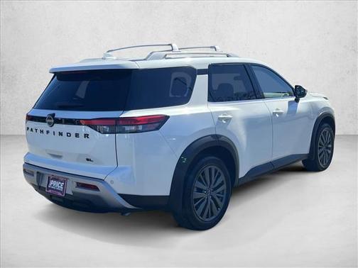 2022 Nissan Pathfinder SL 2WD