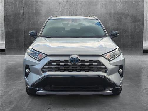 2019 Toyota RAV4 Hybrid SE