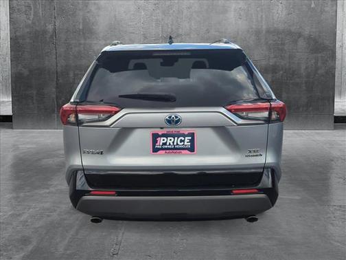2019 Toyota RAV4 Hybrid SE