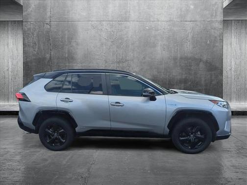 2019 Toyota RAV4 Hybrid SE