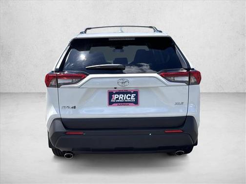Wind Chill Pearl 2025 Toyota RAV4 XLE Premium