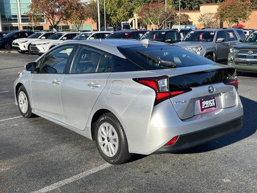 2021 Toyota Prius LE