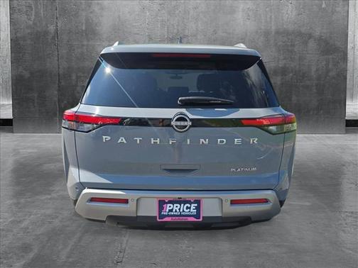 2023 Nissan Pathfinder Platinum FWD
