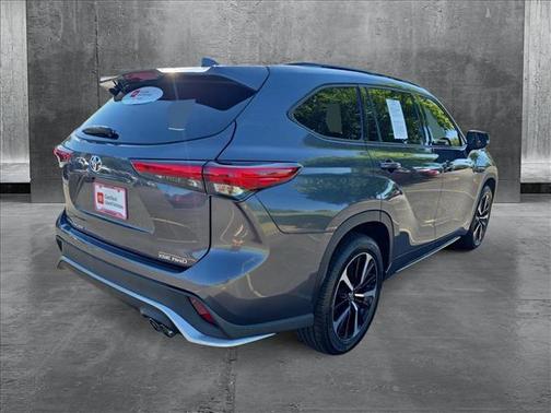 2021 Toyota Highlander XSE
