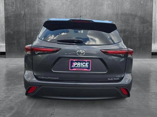 2024 Toyota Highlander XLE