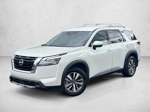 2023 Nissan Pathfinder SL FWD