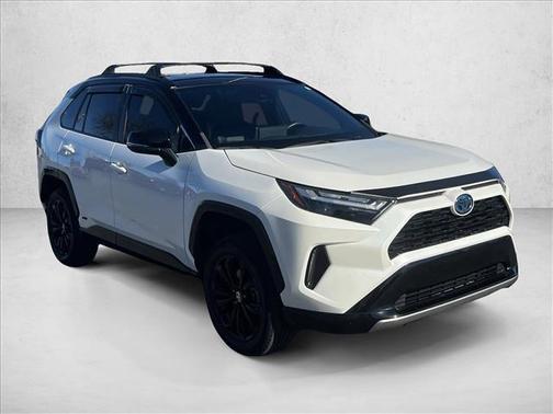 2022 Toyota RAV4 Hybrid SE