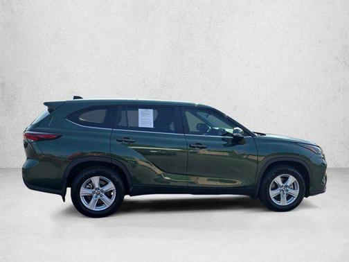 Cypress 2024 Toyota Highlander LE