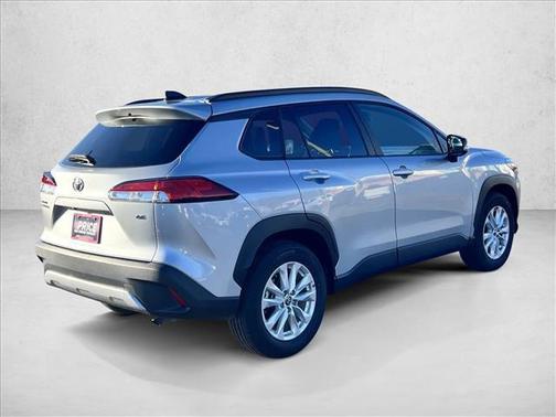 2025 Toyota Corolla Cross LE