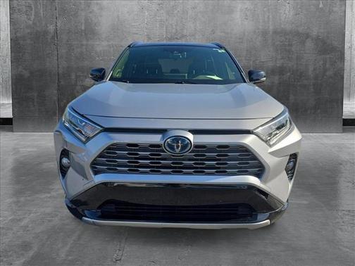 2019 Toyota RAV4 Hybrid SE