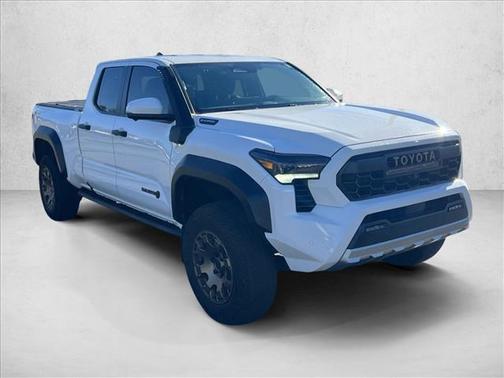 2025 Toyota Tacoma Hybrid Trailhunter