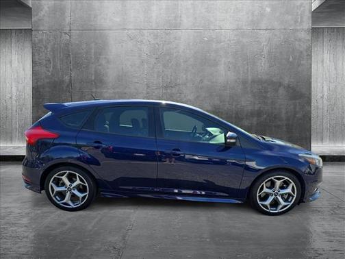 2017 Ford Focus ST
