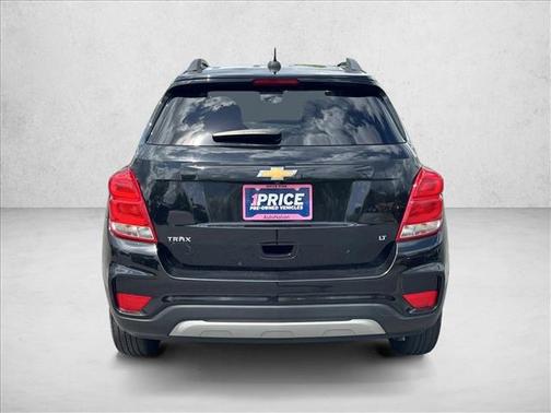 Mosaic Black Metallic 2020 Chevrolet Trax LT