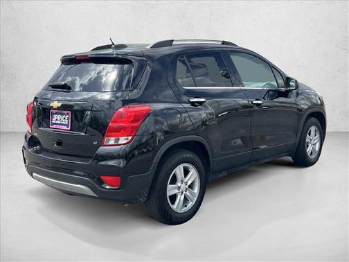 Mosaic Black Metallic 2020 Chevrolet Trax LT