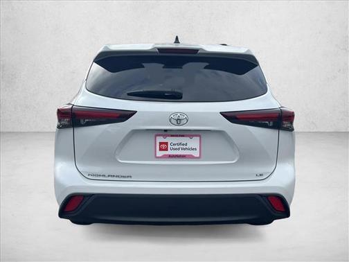 2024 Toyota Highlander LE