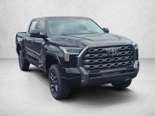 2025 Toyota Tundra Hybrid Platinum